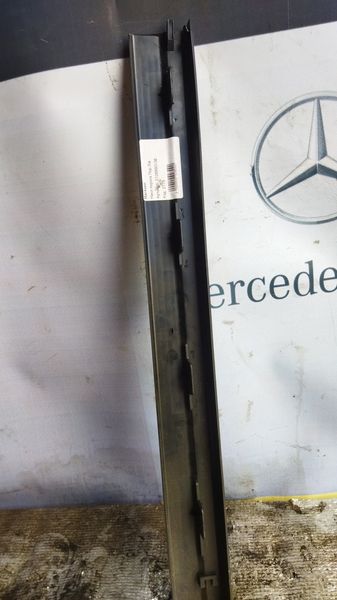 Б/В накладка внутрішня передня ліва Mercedes E220 W212 2126860136 2126860136 фото